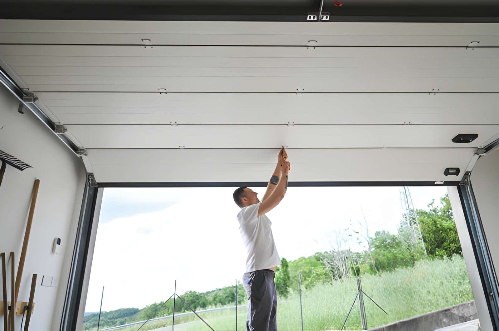 Garage Door Maintenance service